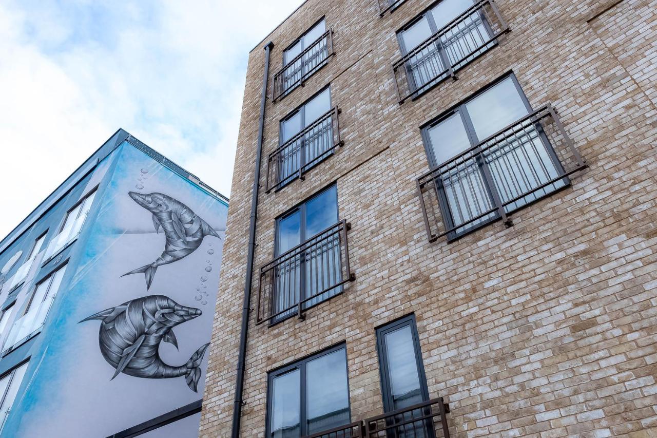 Luxurious Apartments Hackney Near Train Station ロンドン エクステリア 写真